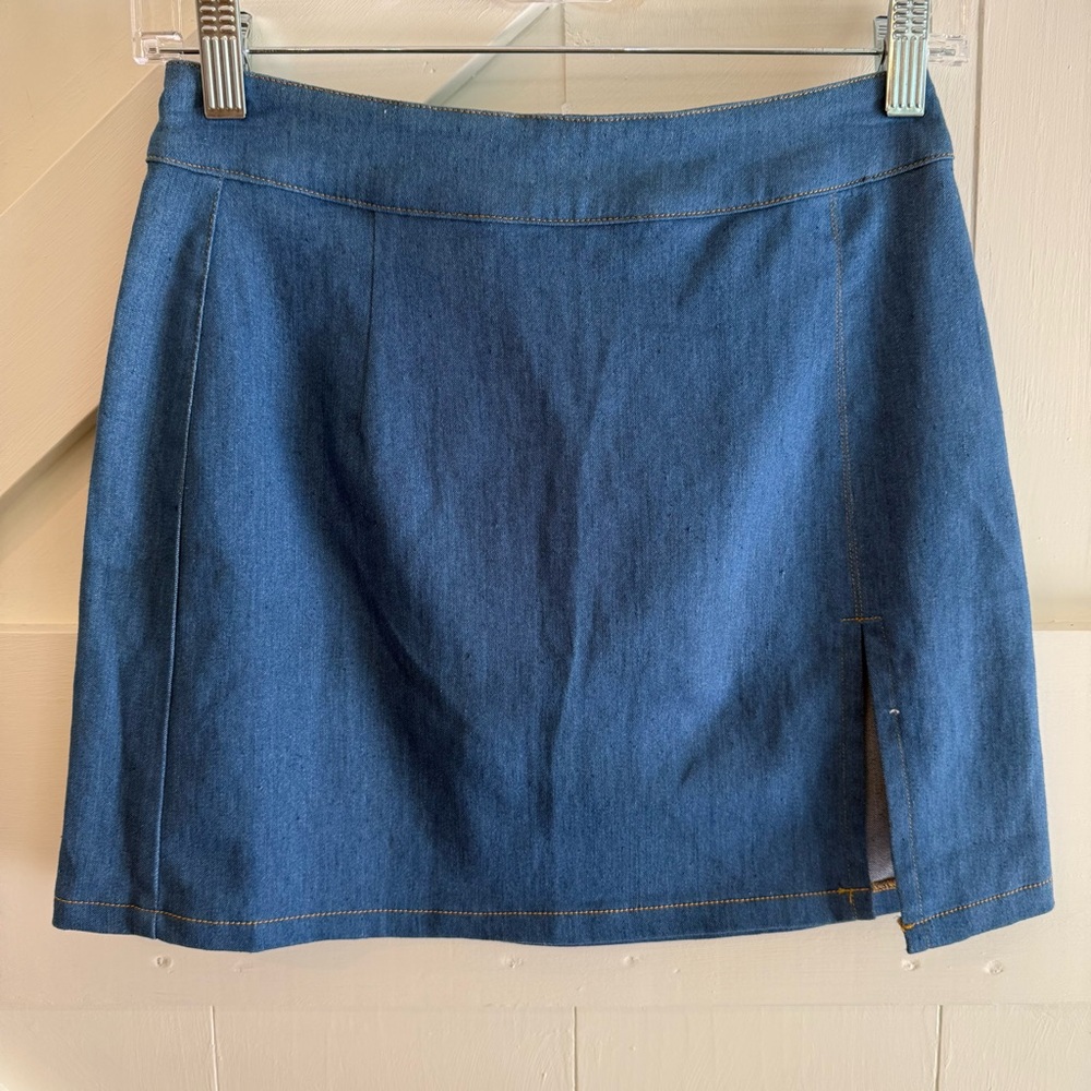 Skylar + Madison Blue Mini Pencil Skirt with Slit Size M NWT Y2K 2000’s